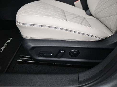 New 2026 Nissan Sentra SL FWD image 10