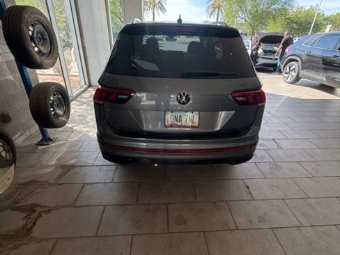 Used 2024 Volkswagen Tiguan SE R-Line FWD image 4