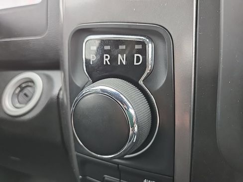 Used 2023 RAM 1500 Warlock AWD/4WD image 32