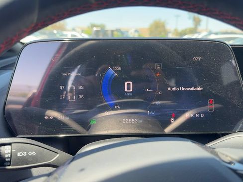 Used 2025 Chevrolet Equinox EV RS FWD image 16