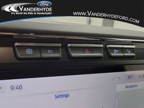 Used 2023 Ford F250 Lariat w/ Chrome Package image 31