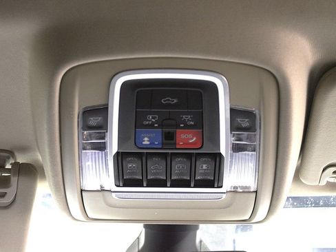 Certified 2020 RAM 1500 Laramie AWD/4WD image 23