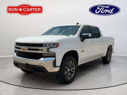 Used 2020 Chevrolet Silverado 1500 LT w/ Texas Edition AWD/4WD image 3