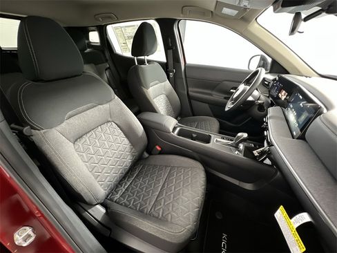 New 2026 Nissan Kicks SV image 25