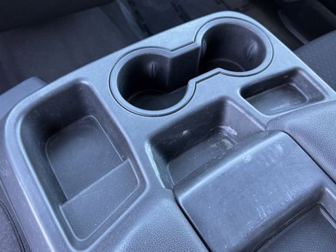 Used 2024 Chevrolet Silverado 2500 LT w/ Convenience Package image 24