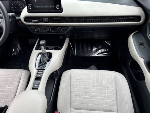 Used 2025 Honda HR-V LX image 30