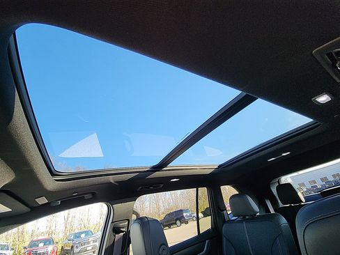 New 2025 GMC Acadia Elevation w/ Super Cruise Package image 26