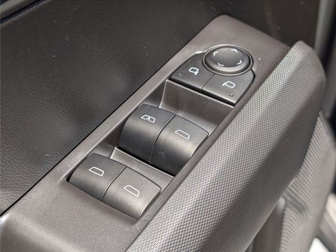 New 2025 GMC Canyon Elevation w/ Convenience Package image 17