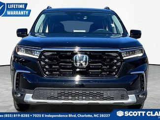 Used 2024 Honda Pilot Touring video 2