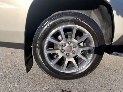 Used 2016 GMC Yukon Denali w/ Enhanced Security Package image 22