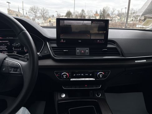 Used 2023 Audi Q5 2.0T Premium Plus w/ Premium Plus Package image 31