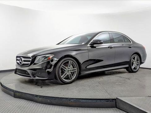 Used 2019 Mercedes-Benz E 300 image 2
