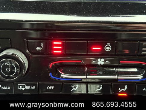 Used 2024 Jeep Grand Cherokee L Laredo image 26