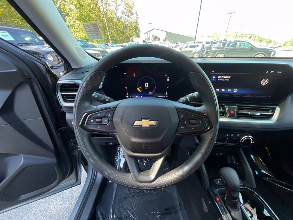 Used 2026 Chevrolet TrailBlazer LT AWD/4WD image 10