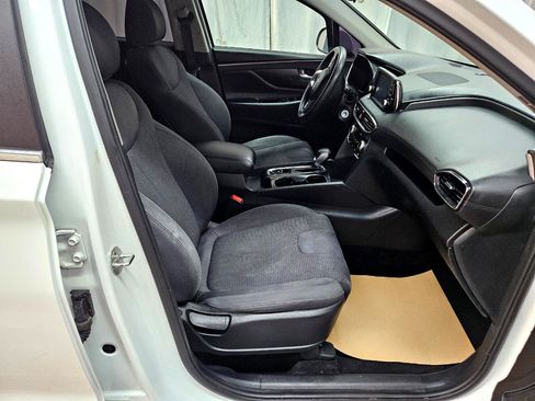 Used 2020 Hyundai Santa Fe SE w/ Cargo Package image 13