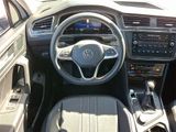Used 2022 Volkswagen Tiguan SE image 2