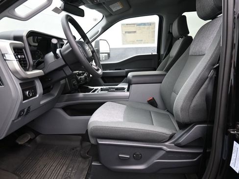 New 2025 Ford F450 XLT w/ XLT Value Package image 20