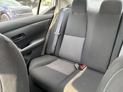 Used 2025 Nissan Sentra SV FWD image 38