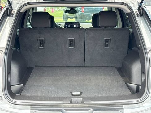 Used 2025 Chevrolet Blazer LT AWD/4WD image 18