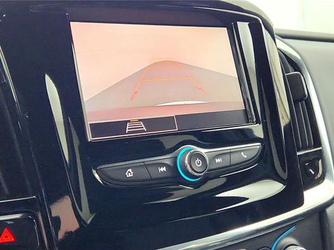 Used 2023 Chevrolet Traverse LT image 42