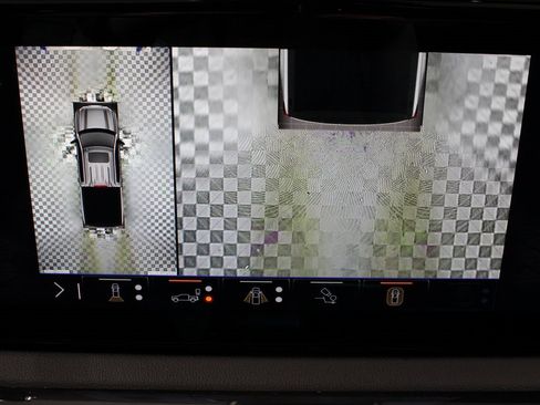 Used 2024 GMC Sierra 1500 AT4 image 17