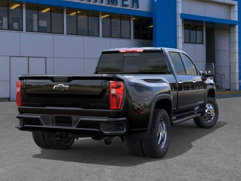 New 2026 Chevrolet Silverado 3500 High Country w/ High Country Premium Package AWD/4WD image 18