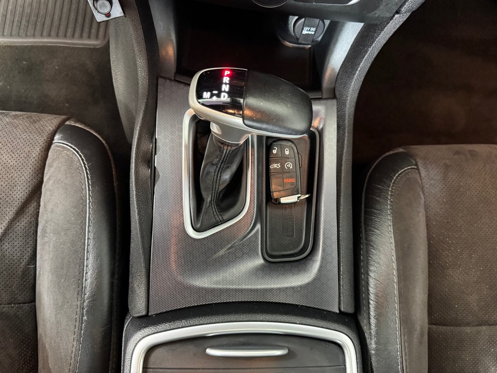 Used 2018 Dodge Charger R/T w/ Plus Group RWD image 19