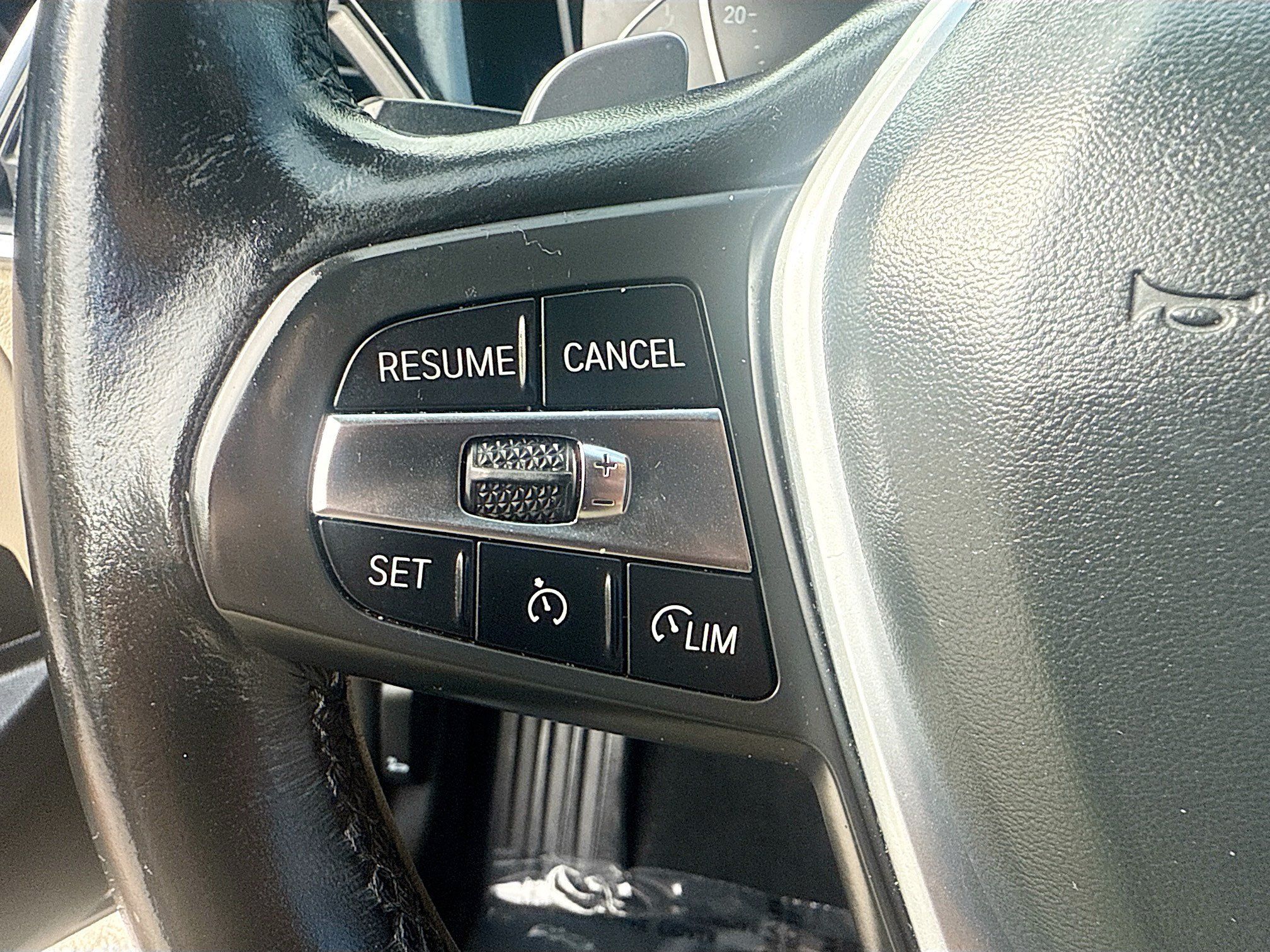 Used 2021 BMW 330i Sedan w/ Convenience Package RWD image 36