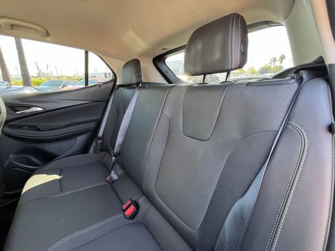 Used 2025 Buick Encore GX Preferred image 37