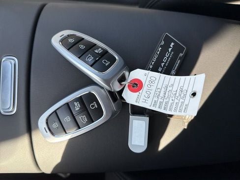 Used 2023 Hyundai Santa Fe SEL w/ Premium Package image 38