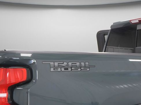 Used 2025 Chevrolet Silverado 2500 LT w/ Trail Boss Package AWD/4WD image 33