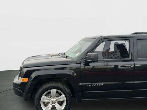 Used 2013 Jeep Patriot Sport w/ Tire & Wheel Group image 17
