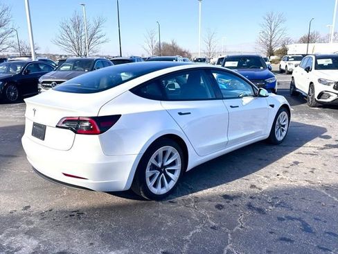 Used 2023 Tesla Model 3 Standard Range image 10