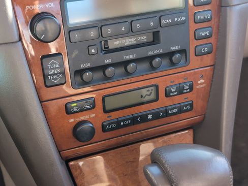 Used 2001 Lexus ES 330 image 20