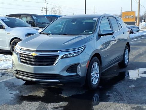 Used 2024 Chevrolet Equinox LT w/ LPO, Floor Liner Package image 2