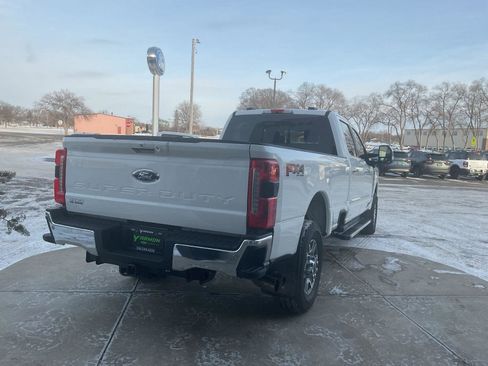 Used 2023 Ford F350 Lariat w/ Chrome Package image 5