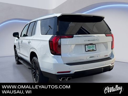 Used 2025 GMC Yukon Denali AWD/4WD image 3