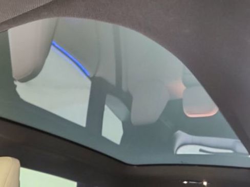 Used 2023 BMW iX xDrive50 w/ Premium Package image 61