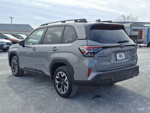 Certified 2025 Subaru Forester Premium image 4