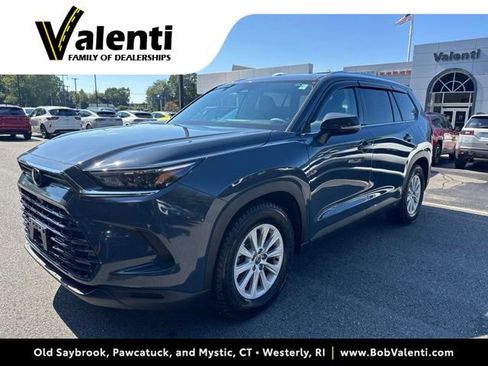Used 2025 Toyota Grand Highlander AWD image 1
