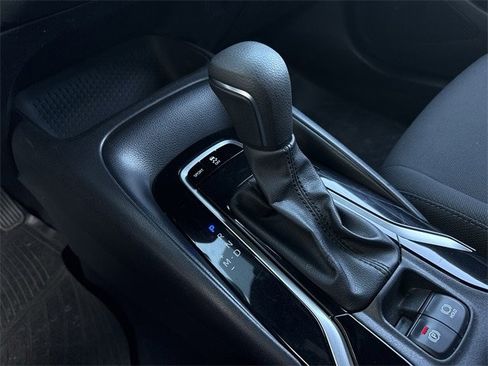 Used 2022 Toyota Corolla SE image 19