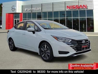 New 2025 Nissan Versa SV w/ Trunk Package