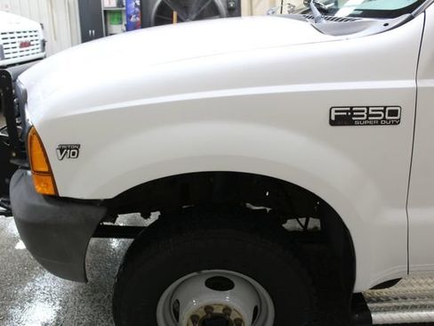 Used 2000 Ford F350 4x4 Regular Cab DRW Super Duty image 9