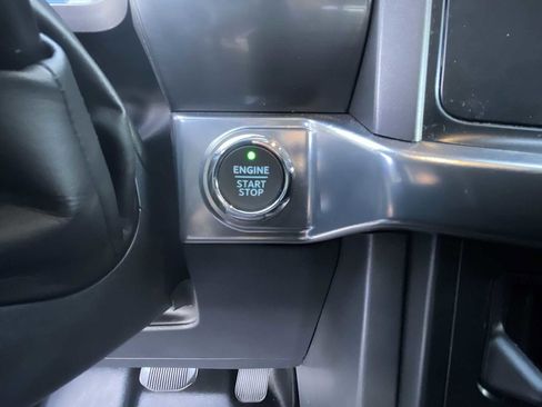 Used 2022 Ford F150 Lariat image 16