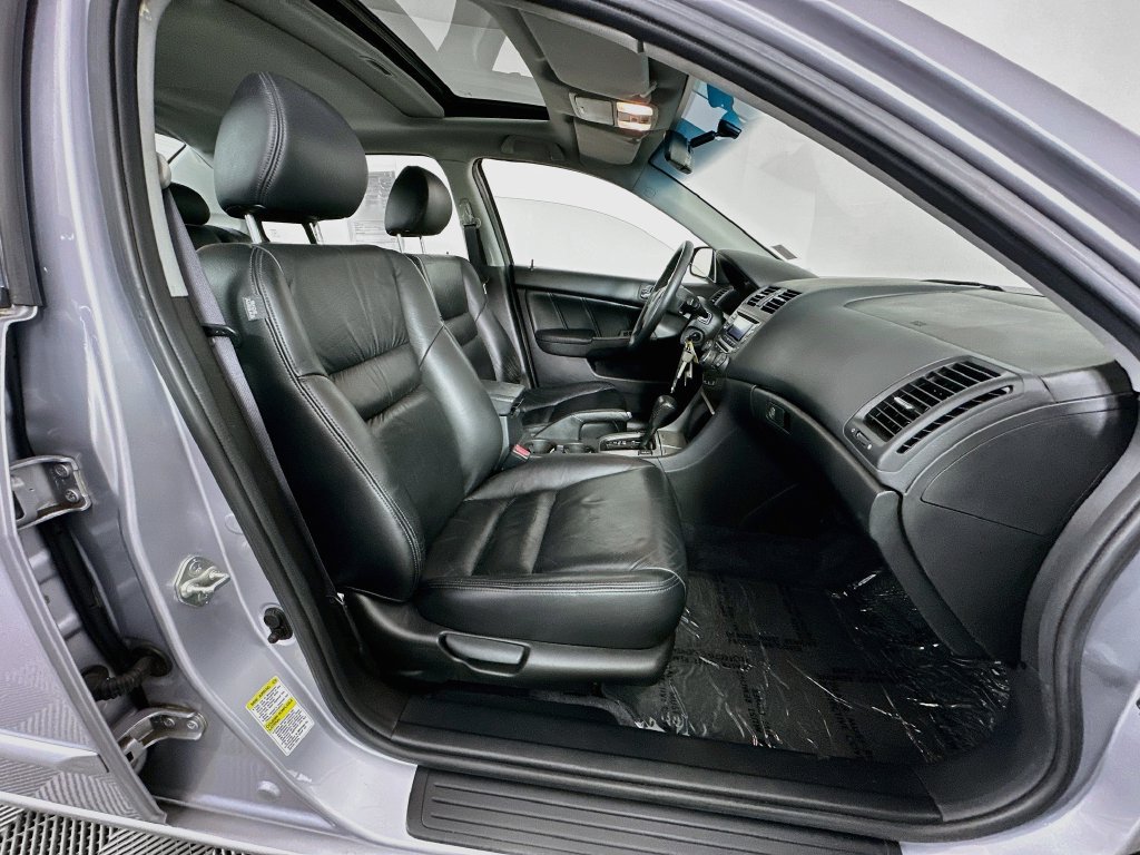 Used 2005 Honda Accord EX-L image 27