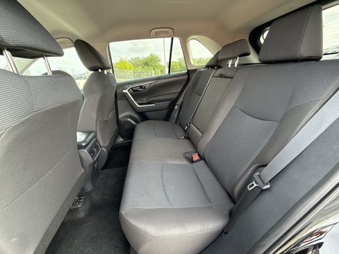 Certified 2025 Toyota RAV4 LE FWD image 24