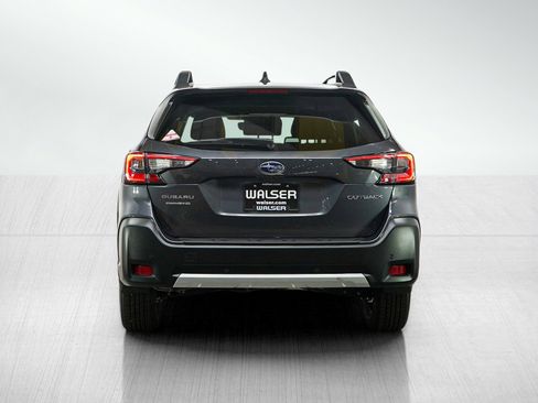 Used 2023 Subaru Outback Limited AWD/4WD image 4