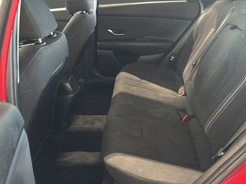 Used 2022 Hyundai Elantra SEL w/ Convenience + Premium Package FWD image 24