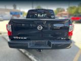 Used 2018 Nissan Titan SV w/ SV Convenience Package image 6
