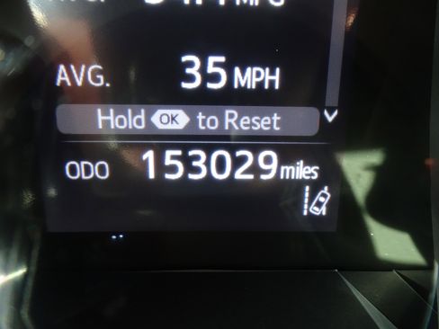 Used 2021 Toyota Camry LE image 21